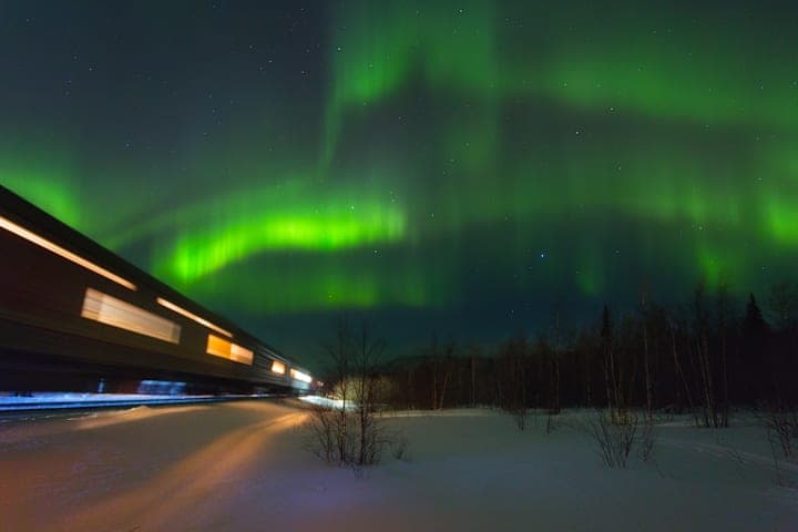 Zugfahrt zu Katterats Nordlichtern thumbnail